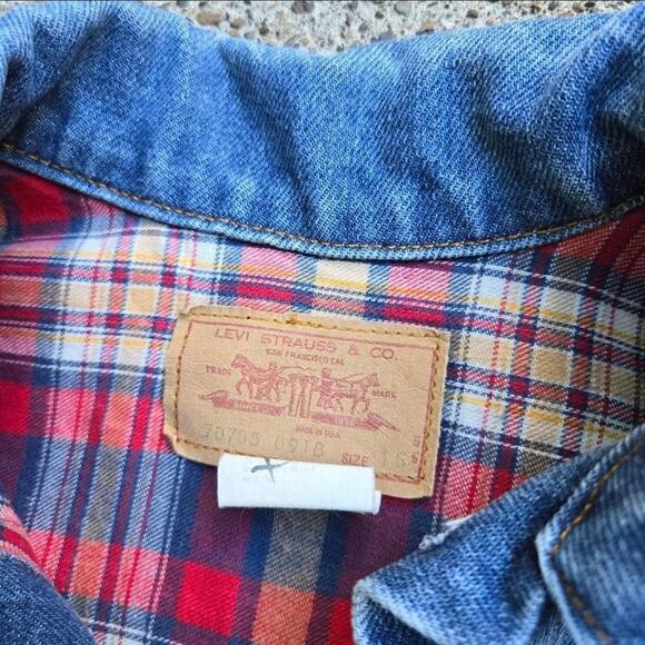 Vtg 80s LEVI'S Type 3 Medium Wash Flannel Lined Denim Jacket XS Fit USA Made - Picture 3 of 6